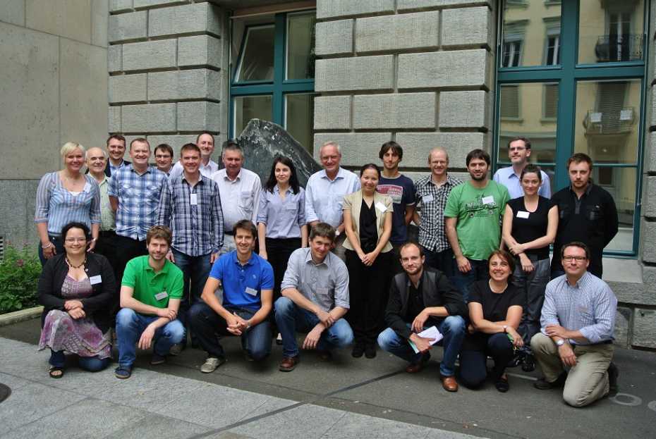 Group photo of Poroelasticity Minisymposium 2012